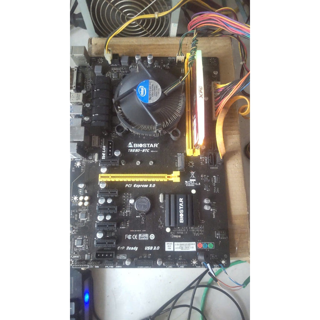 Carte Mère TUF B360M-PLUS GAMING LGA 1151 (300 Series) Intel B360 HDMI